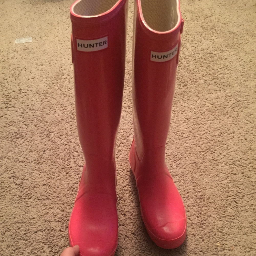 Women’s Hot Pink “Hunter” boots